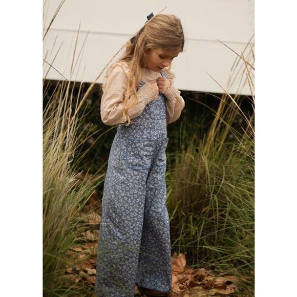 NWT Wren Amber Clothing Sarah Long Sleeve Ruffle Blouse: Tan Swiss Dot: Size 2 - Picture 2 of 7